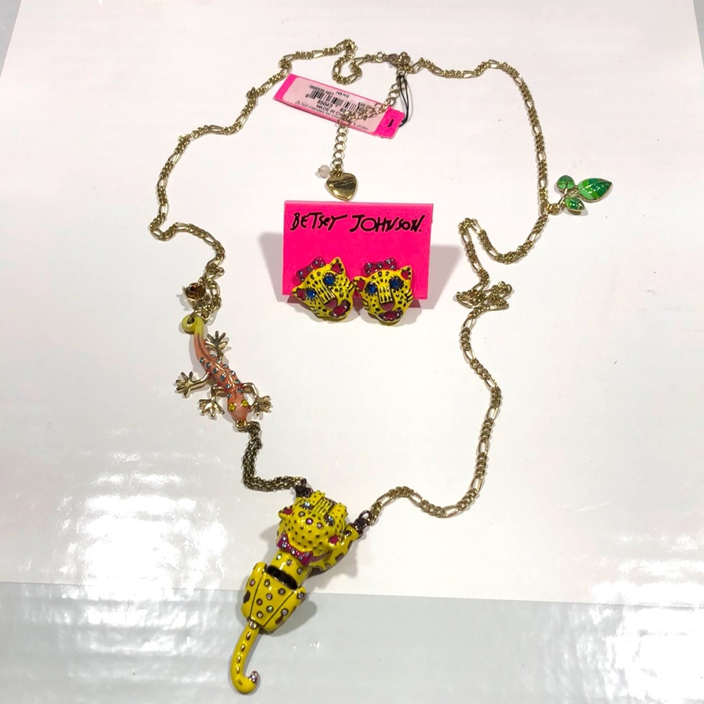 Rio 🐯 lizard 🦎 necklace/earrings nwt 💎